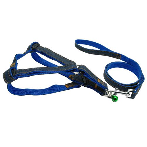 Adjustable No-Pull Dog Harness.